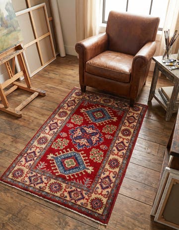 2' 8 x 4' 2 Hand Knotted Kazak Rug