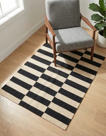 2' 8 x 3' 10 Hand Woven Kilim Modern Wool Rug