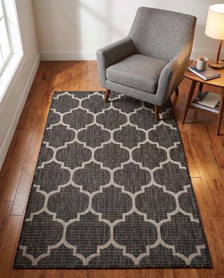 Detail image of 3' x 5' 3 Easy-Clean Trellis Indoor / Outdoor Rug