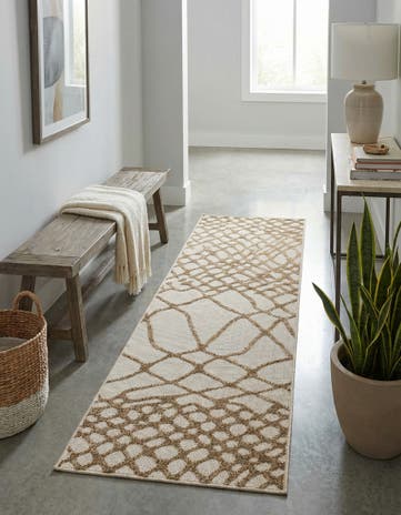 Cream Easy-Clean Modern Indoor / Outdoor Runner Rug