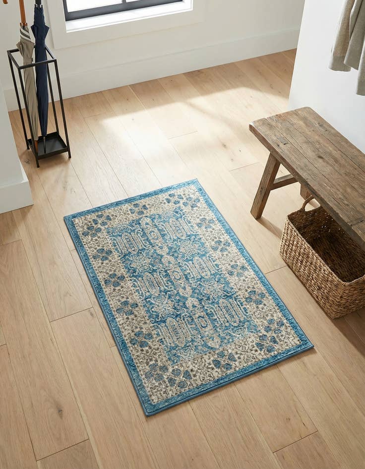 Detail image of 2' x 3' Vienna Rug