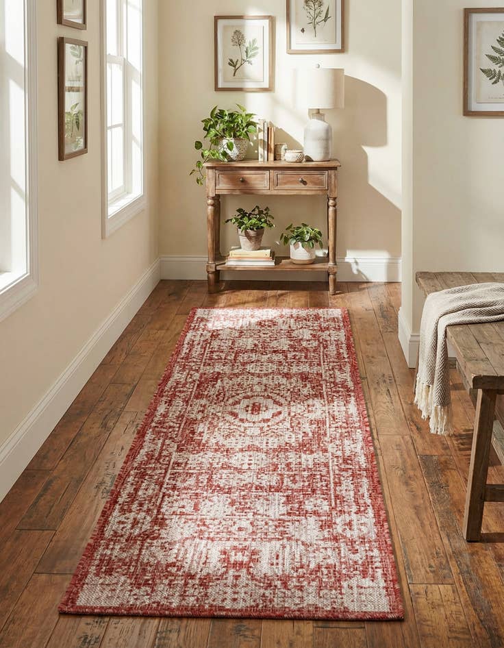 Detail image of 2' x 6' Washable Traditional Indoor / Outdoor Runner Rug