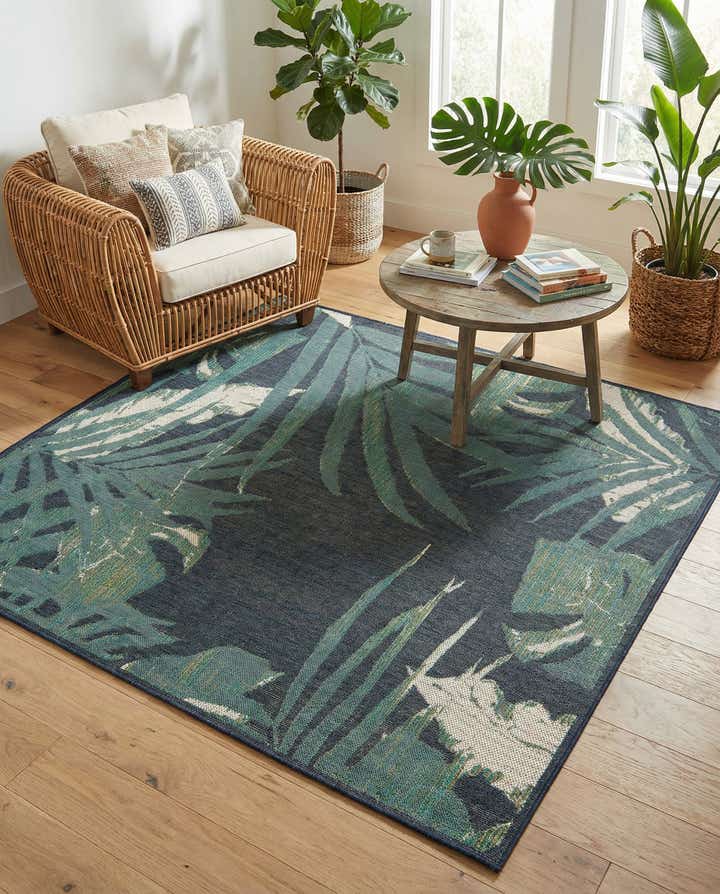 7' 10 x 7' 10 Easy-Clean Baja Indoor / Outdoor Square Rug