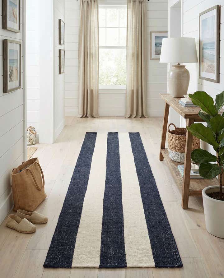 2' 7 x 12' Hand Woven Jill Zarin Hamptons Runner Rug