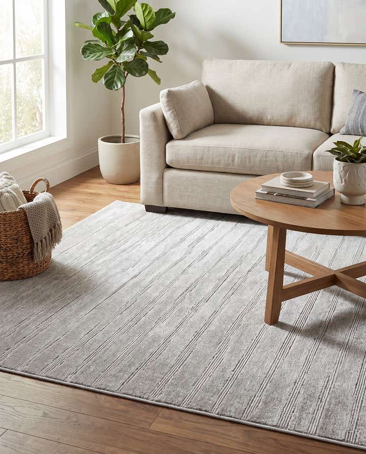 4' x 6' Easy-Clean Sabrina Soto Ola Indoor / Outdoor Rug