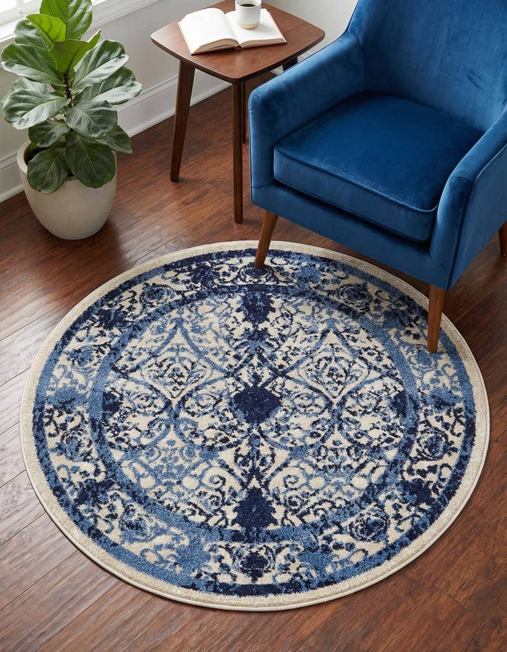 Detail image of 3' x 3' Miranda Round Rug