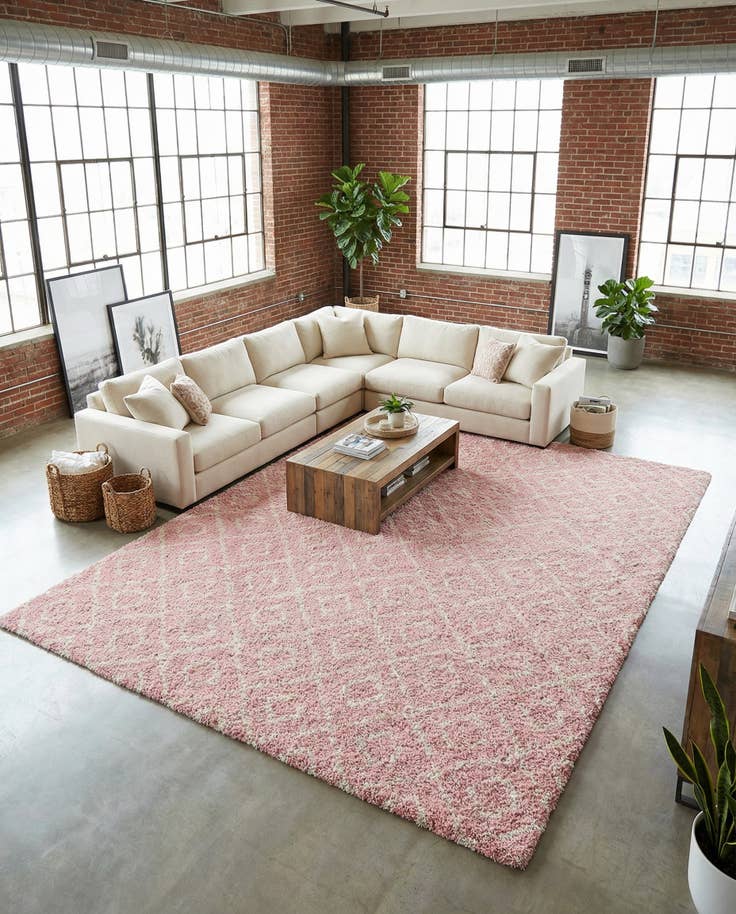 Detail image of 10' 8 x 14' Lattice Shag Rug