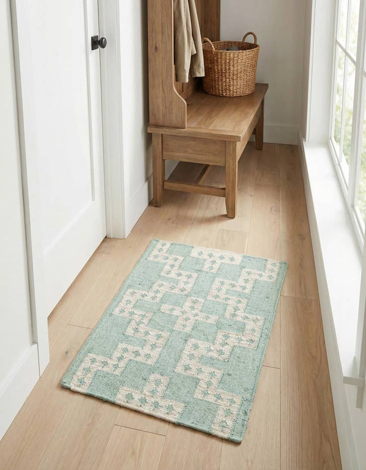 Detail image of  2' x 3' 1  Hand Woven Kilim Wool Rug