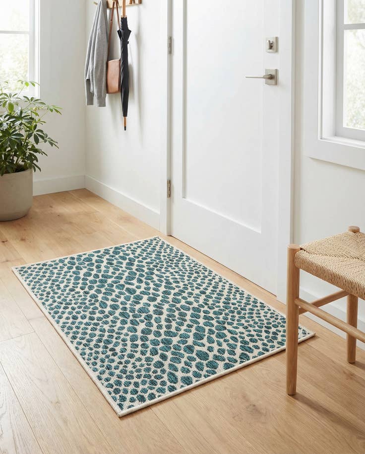 Detail image of 2' x 3' Easy-Clean Jill Zarin Cape Town Indoor / Outdoor Rug