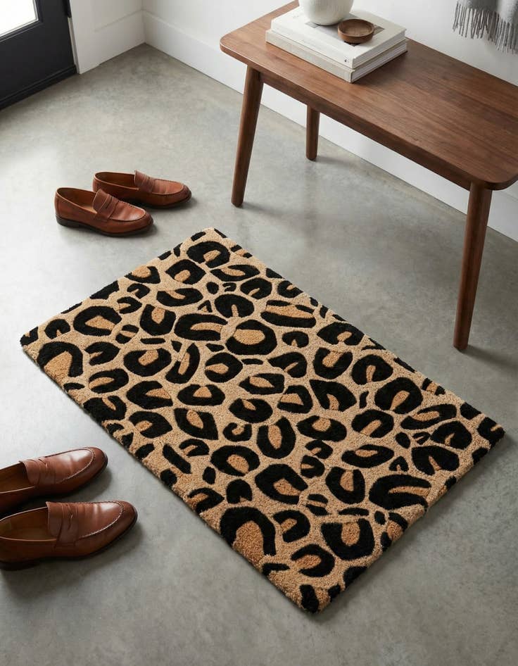 Detail image of 2' x 3' 1 Hand Tufted Safari Wool Rug