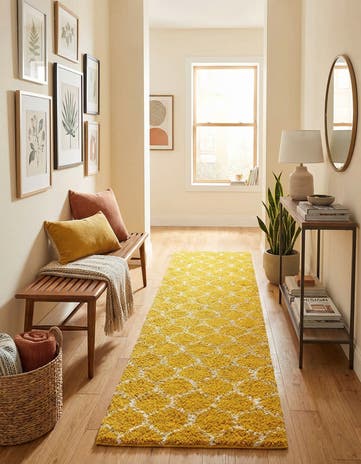 2' 7 x 12' Lattice Shag Runner Rug