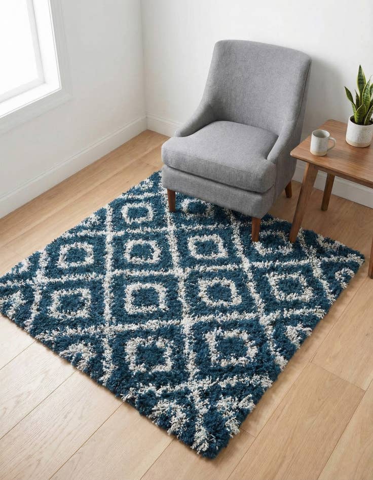 Detail image of 3' 3 x 3' 3 Trellis Shag Square Rug