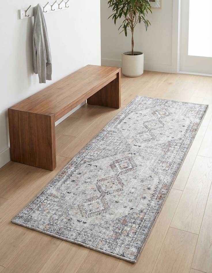 Detail image of 2' x 5' Yara Runner Rug