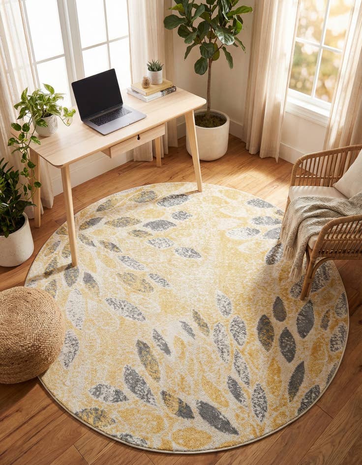 Detail image of 6' x 6' Charleston Round Rug
