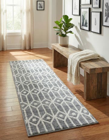 2' x 6' Lattice Trellis Runner Rug