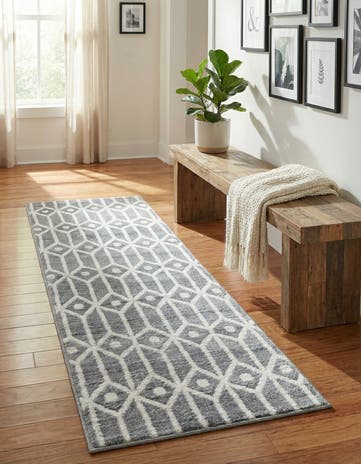 2' x 6' Lattice Trellis Runner Rug