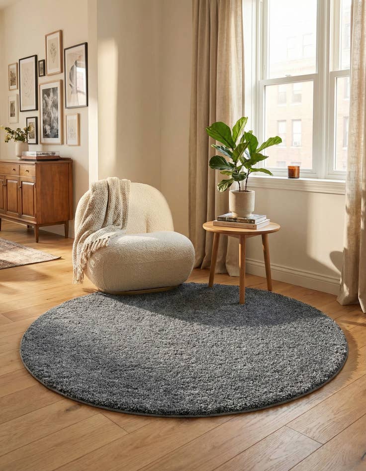 Detail image of 6' x 6' Soft Solid Shag Round Rug