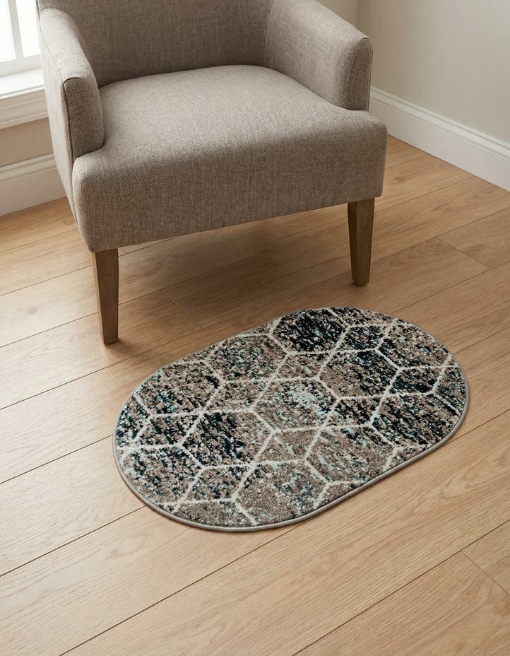 2' x 3' Lattice Frieze Oval Rug
