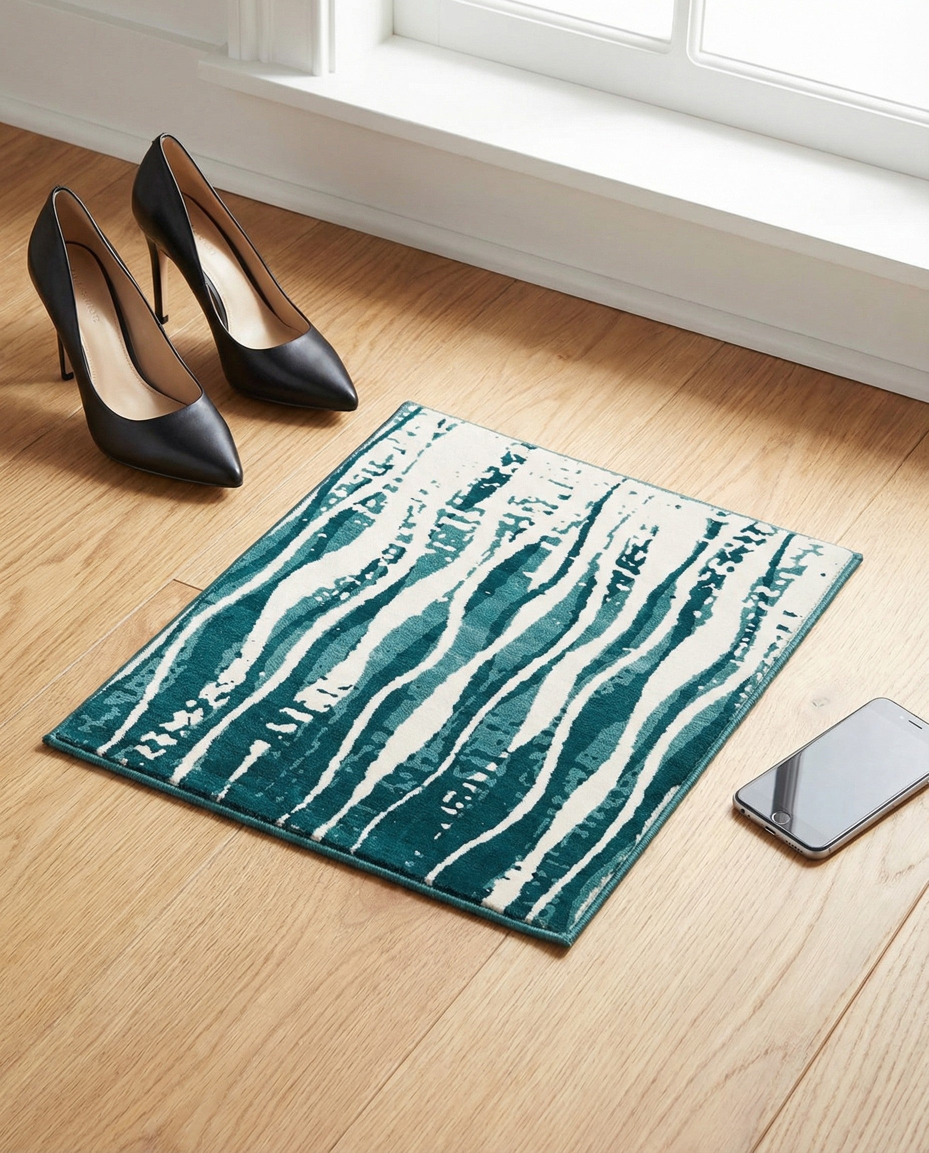 1' 4 x 1' 4 Vince Camuto Sample Rug