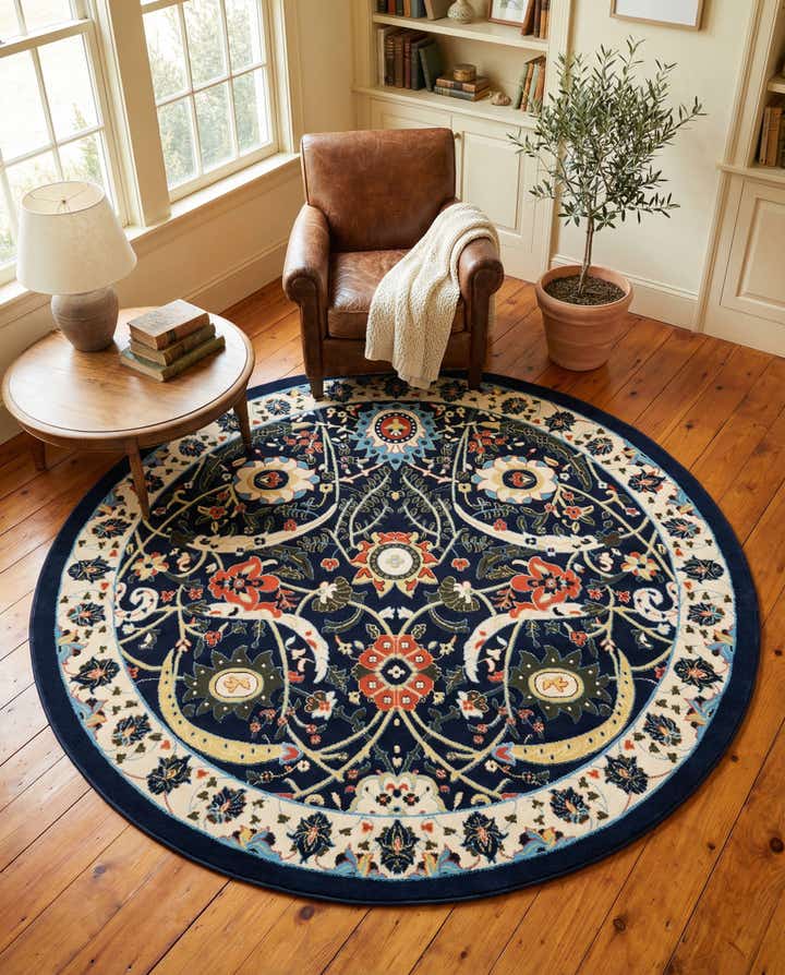 7' 10 x 7' 10 Isfahan Design Round Rug