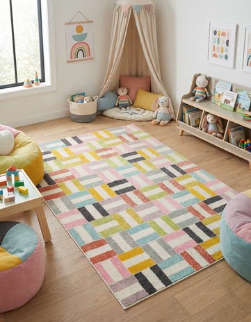 4' x 6' Checkered Whimsy Kids Rug