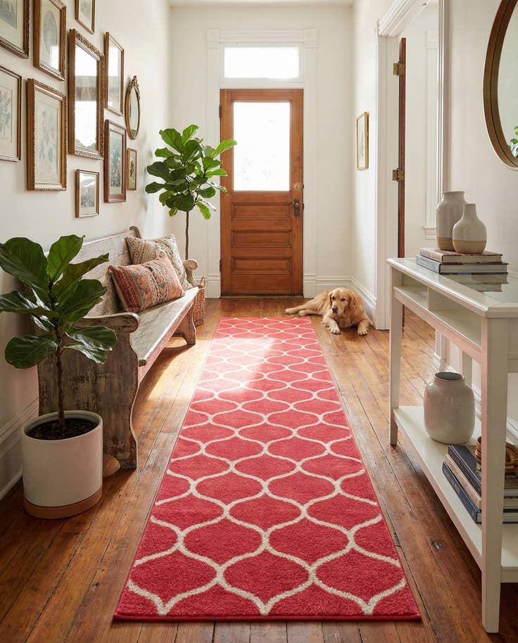 Detail image of 2' x 8' 8 Lattice Frieze Runner Rug