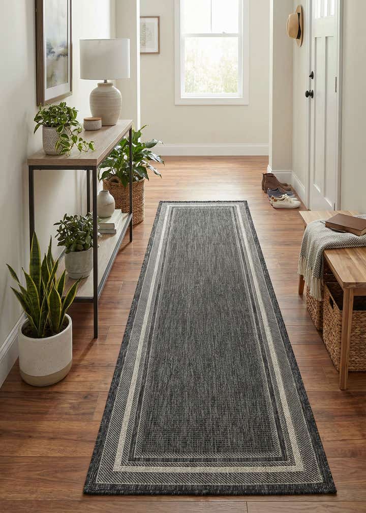 2' 7 x 10' Easy-Clean Border Indoor / Outdoor Runner Rug
