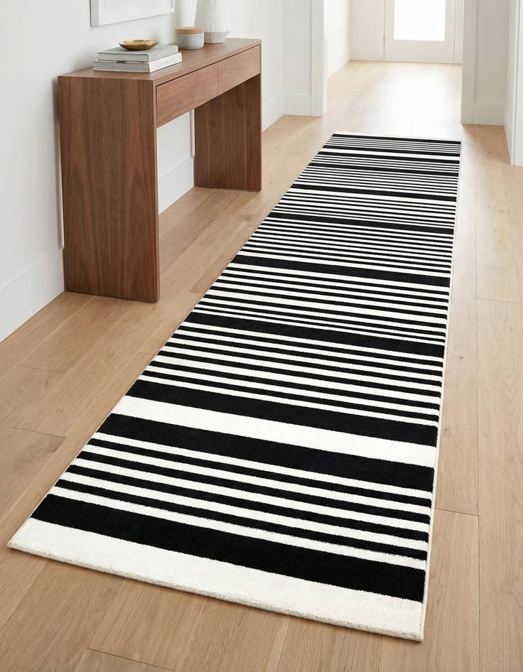 Detail image of 2' 3 x 8' Milano Runner Rug