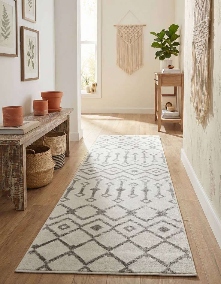 Detail image of 2' x 6' 7 Kasbah Trellis Runner Rug