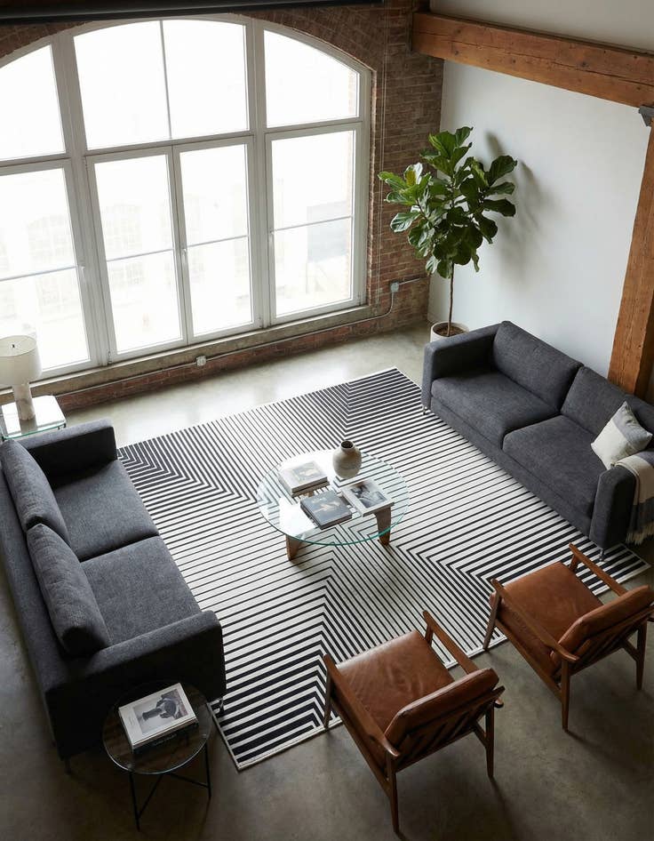 Detail image of 10' x 10' Milano Square Rug