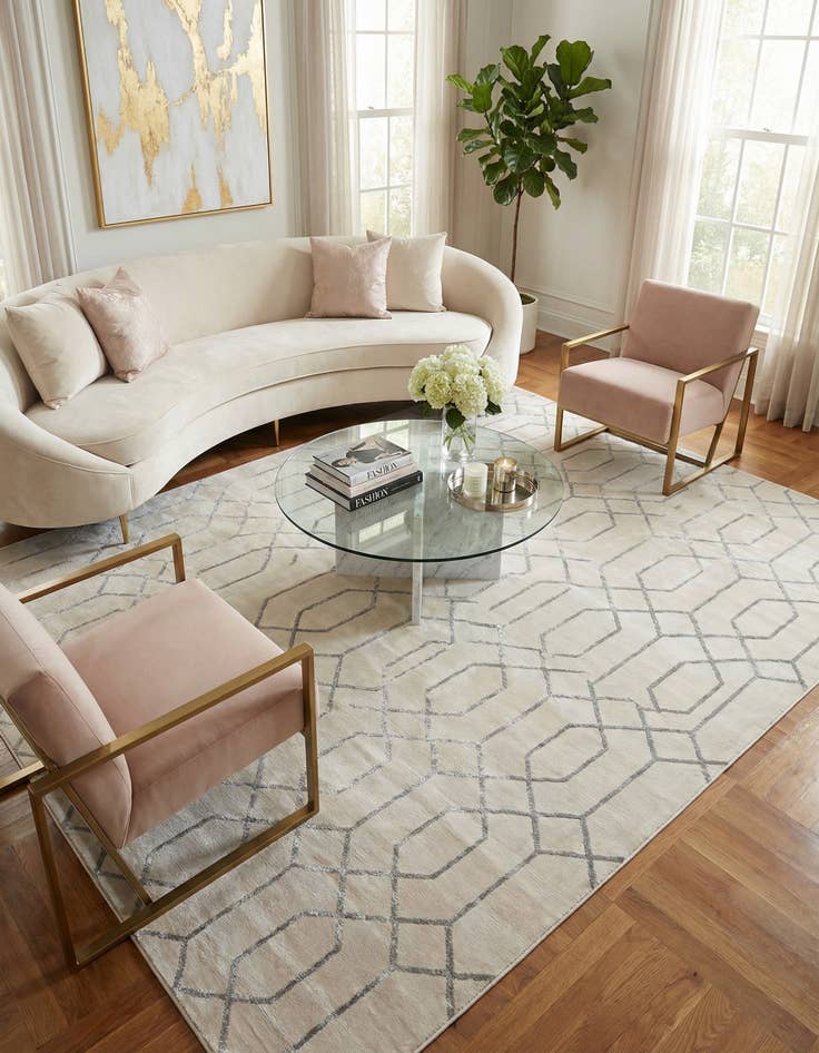 Detail image of 10' x 14' Marilyn Monroe&trade; Glam Trellis Rug