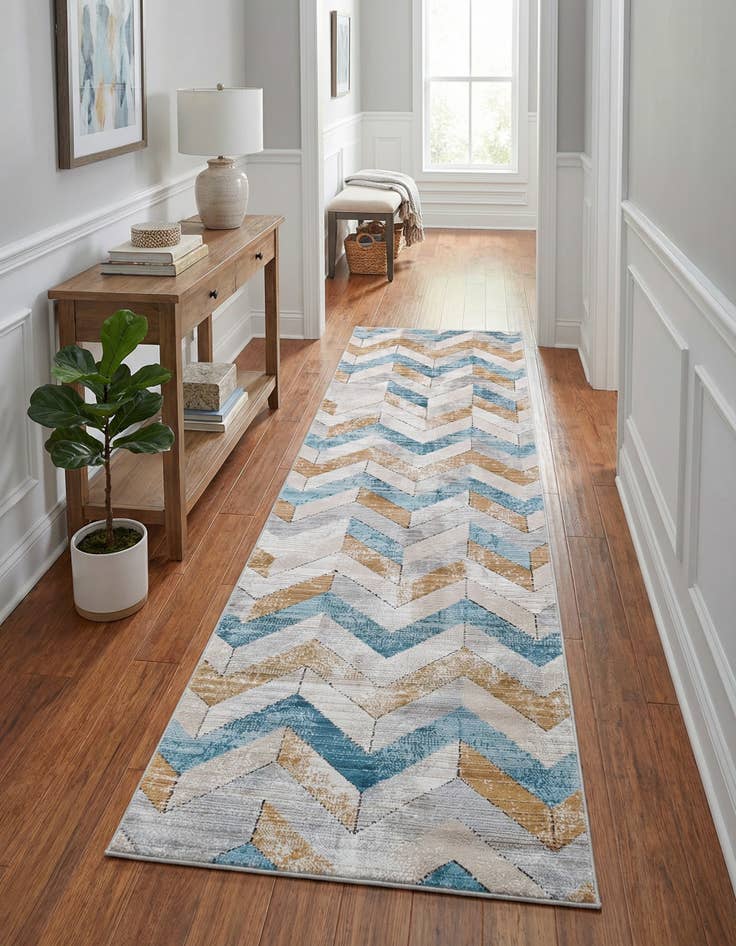 Detail image of 2' 7 x 10' Leipzig Runner Rug