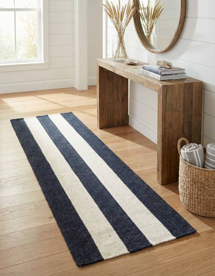 Detail image of 2' 7 x 10' Hand Woven Jill Zarin Hamptons Runner Rug