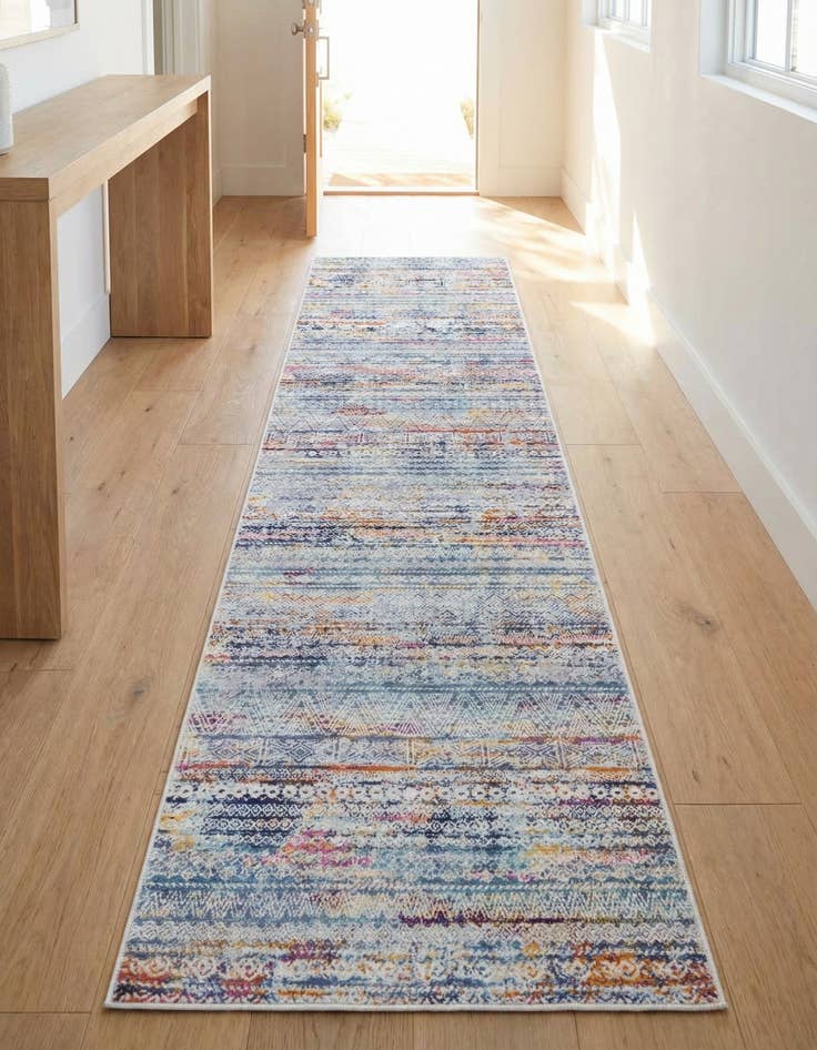 Detail image of 2' 7 x 9' 10 Malibu Runner Rug