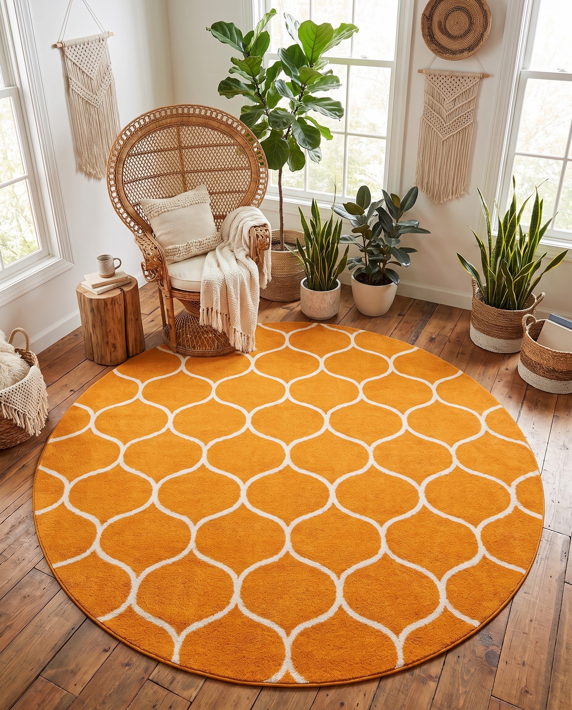 7' 10 x 7' 10 Lattice Frieze Round Rug