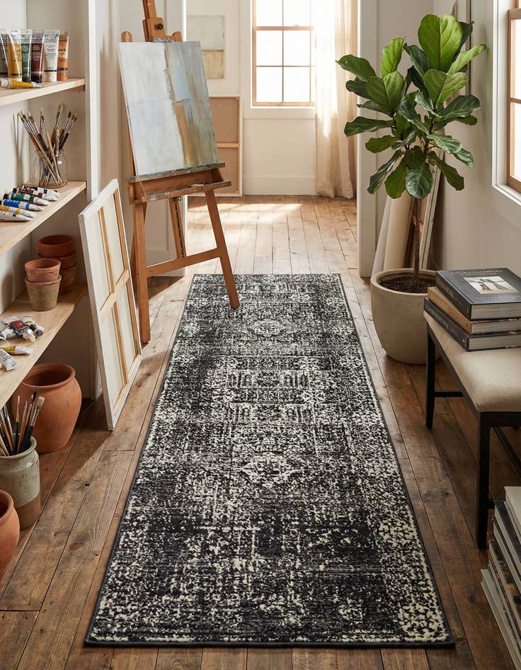 Detail image of 2' 2 x 6' Heritage Runner Rug