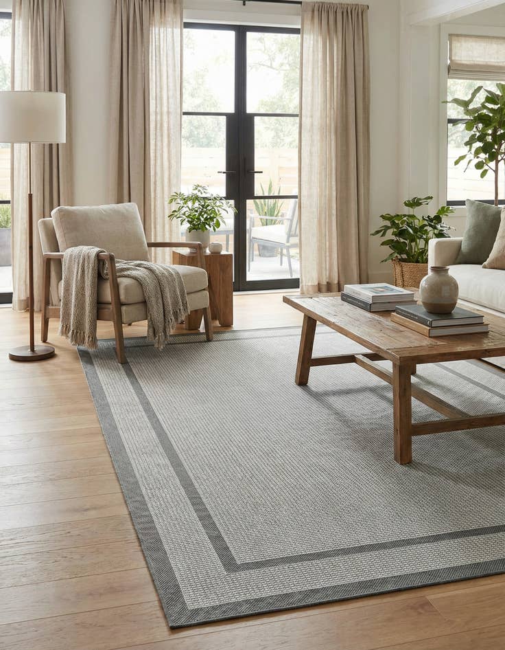 Detail image of 5' 3 x 8' Washable Border Indoor / Outdoor Rug