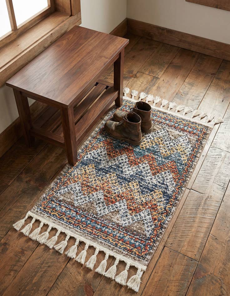 Detail image of 2' x 3' Aramis Rug