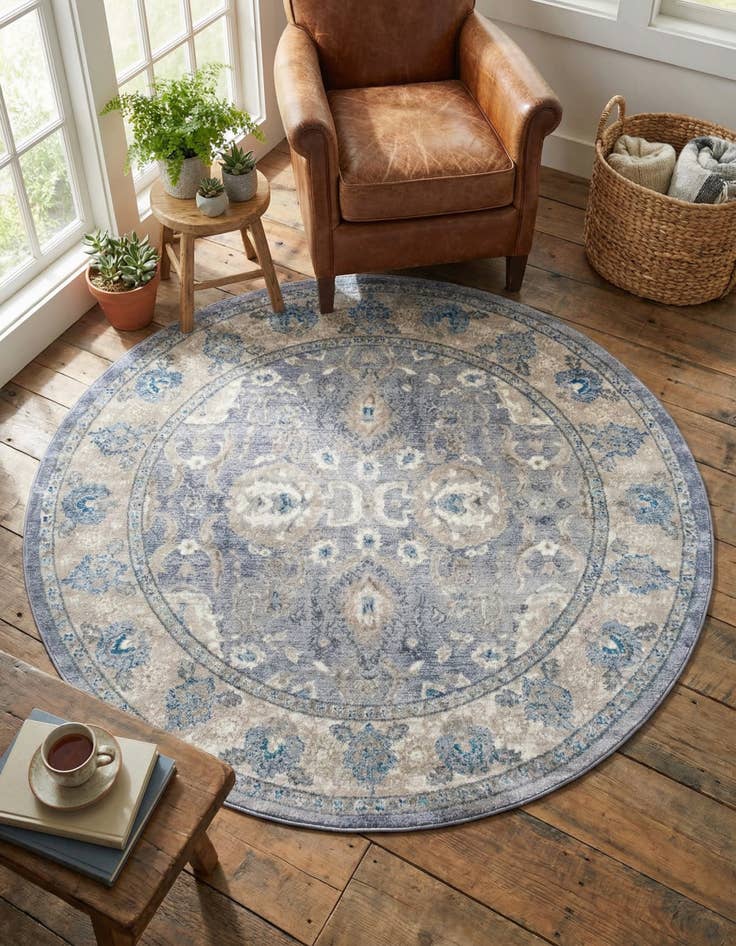 Detail image of 6' x 6' Viola Round Rug
