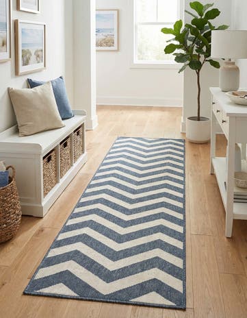 2' x 8' Easy-Clean Coastal Indoor / Outdoor Runner Rug