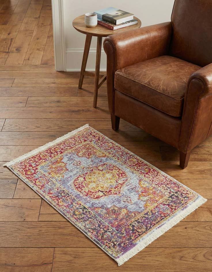 Detail image of 2' 2 x 3' Santiago Rug