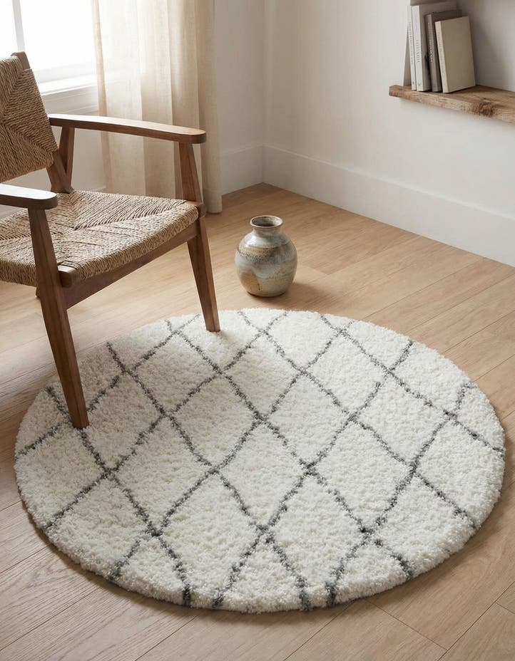3' 3 x 3' 3 Moroccan Shag Round Rug