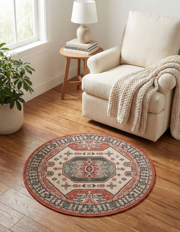Detail image of 3' x 3'  Washable Traditional Indoor / Outdoor Round Rug