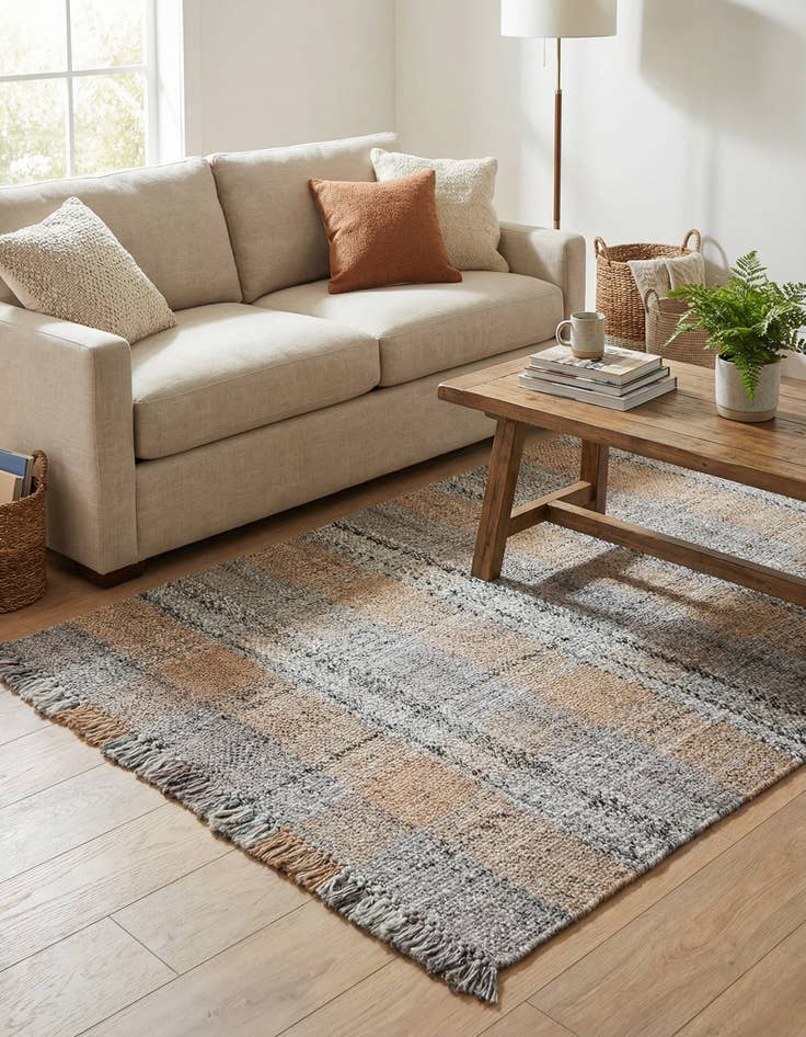 Detail image of 4' 1 x 6' 1 Hand Woven Eco Plaid Washable Indoor / Outdoor Rug