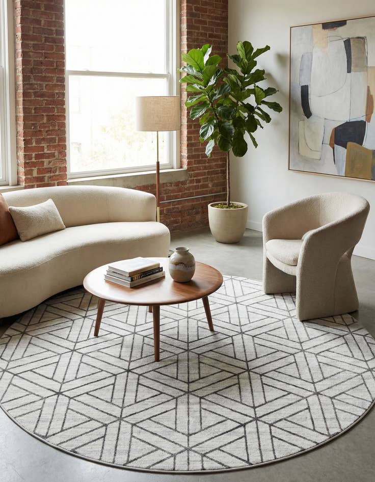 Detail image of 8' x 8' Lattice Trellis Round Rug
