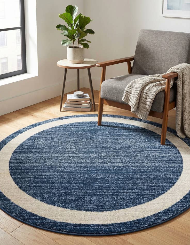 Detail image of 6' x 6' Angelica Round Rug