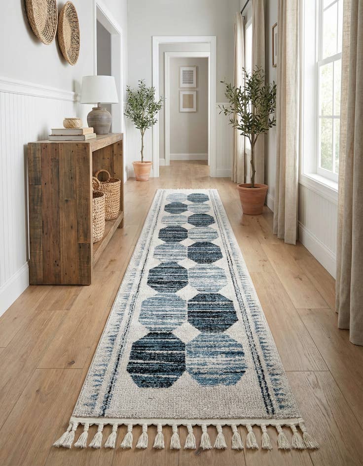 Detail image of 2' 7 x 13' Aramis Runner Rug