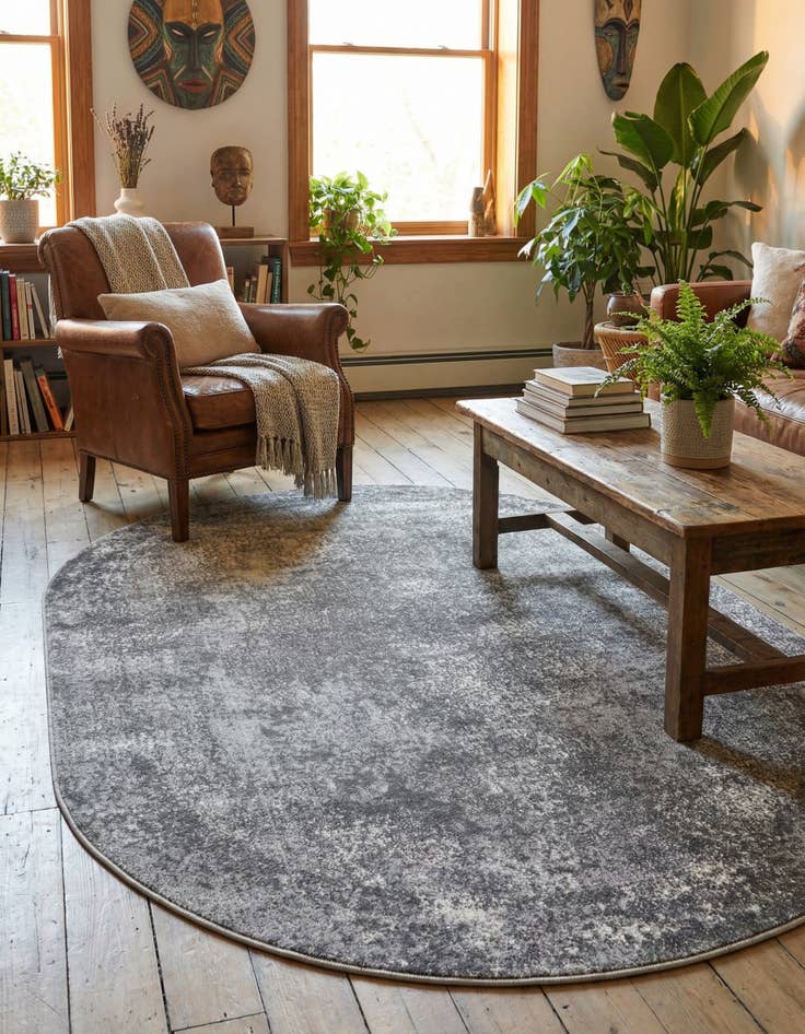 Detail image of 4' 1 x 6' 1 Oregon Oval Rug