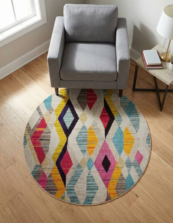 Detail image of 3' 3 x 3' 3  Washable Santa Fe Round Rug