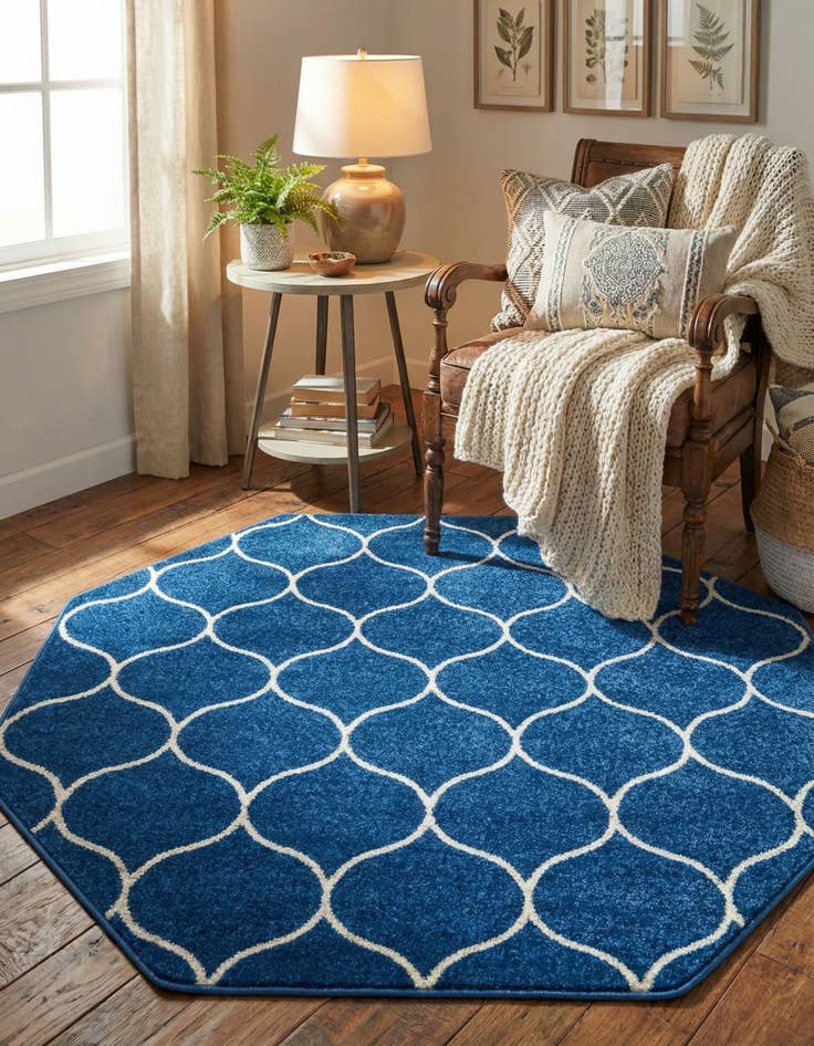 Detail image of 5' 3 x 5' 3 Trellis Frieze Octagon Rug